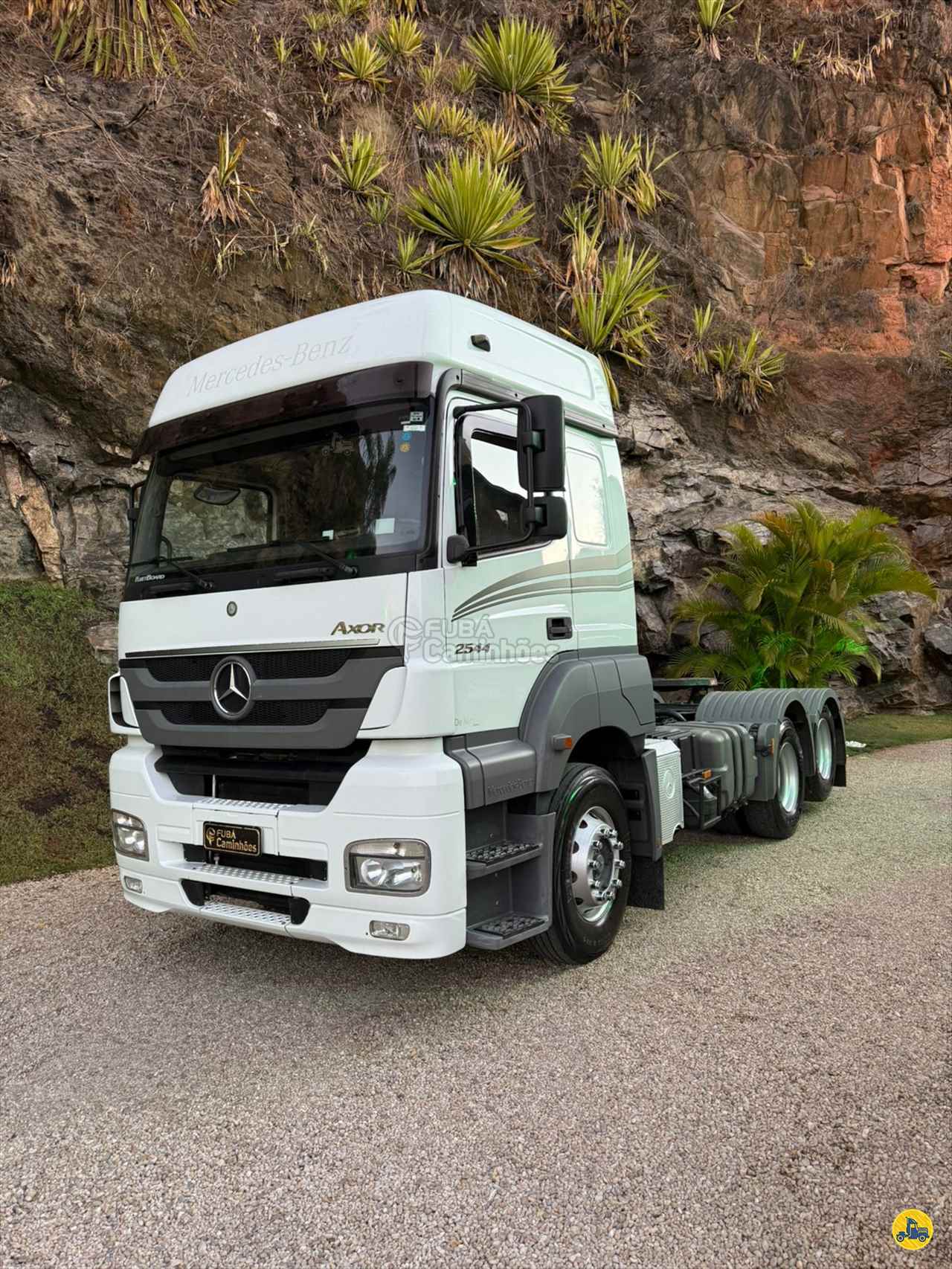 CAMINHAO MERCEDES-BENZ MB 2544 Cavalo Mecânico Cavalo 6x2 Fubá Caminhões ITAJUBA MINAS GERAIS MG
